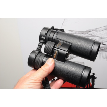 Käytetty Nikon Monarch HG 10x42